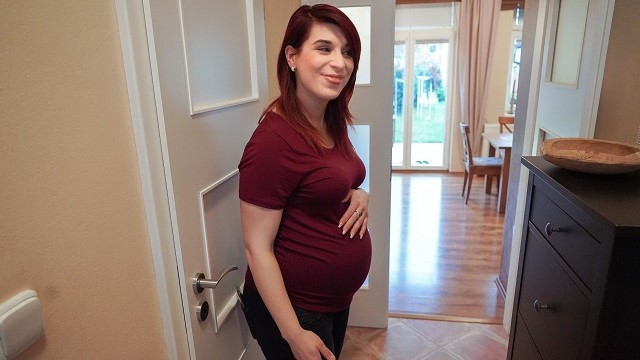 Putita en adelanto de realidad de Debt4k