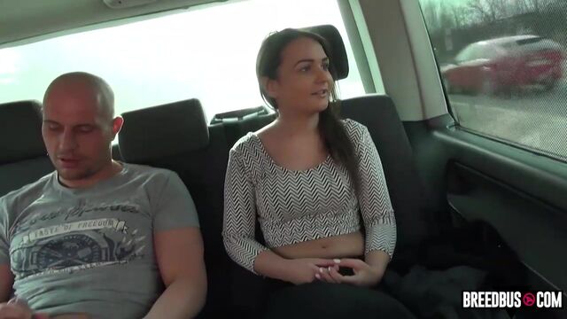 Unnahbare Anina Silk in Seitenfick XXX-Film