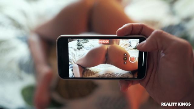 Vídeo de mamadas con NoFaceGirl