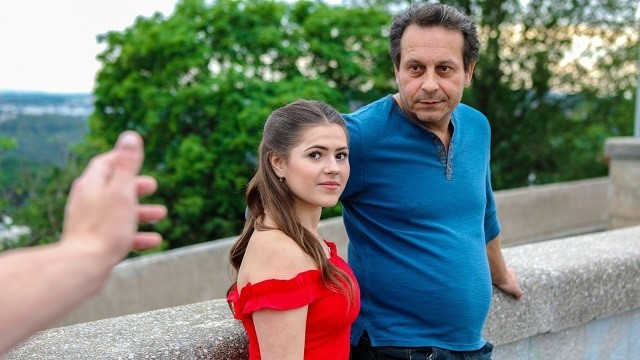 Toma de la obscena zorrita de fantasía con familia política 