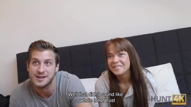 La mystérieuse compagne dans pornographie drague