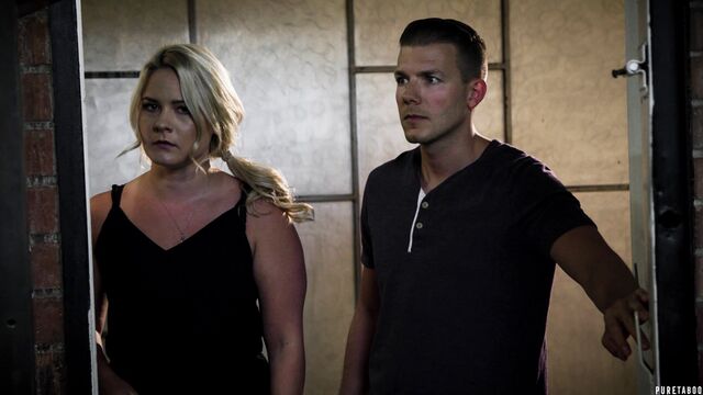 Vídeo de la cálida Lisey de mamadas 