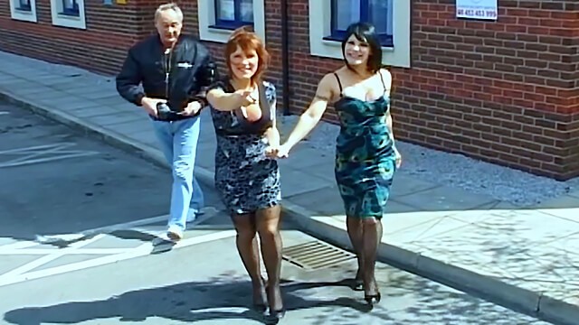 La alocada Daisy Rock y Wendy Taylor en acción de mamá