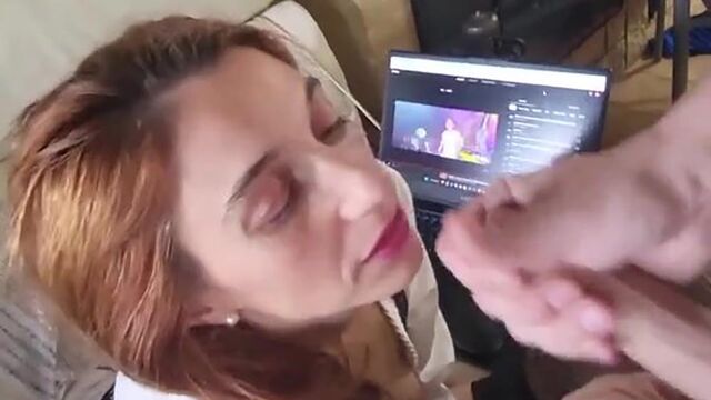 बीड़ी-इन का MILF वीडियो