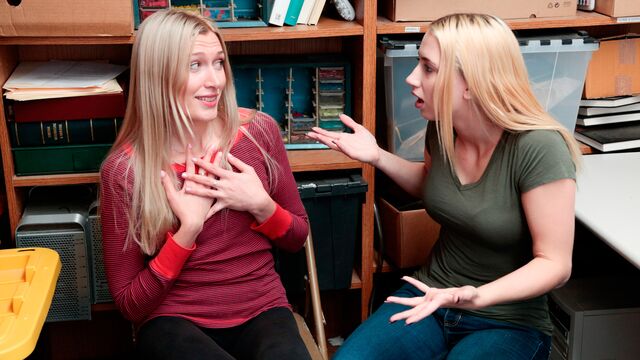 Shoplyfter - caught porn
