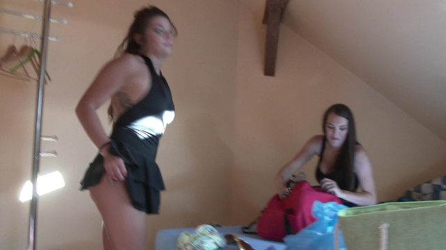 Zierliche Pearl - HD Pornofilm - Leons TV