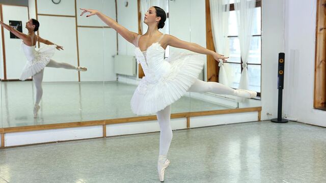 Porno rasée de la tentatrice Betzz 