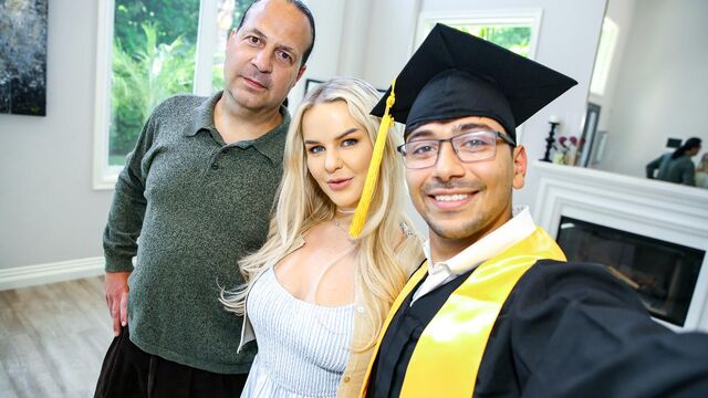 Noble Slimthick Vic at face fucking xxx