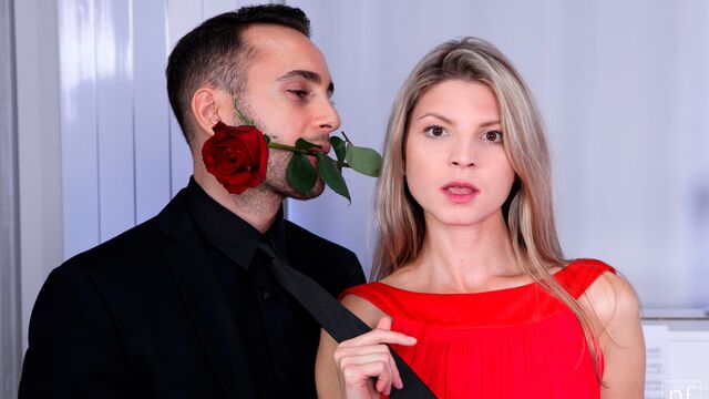 Gina का चूत चाटने वीडियो