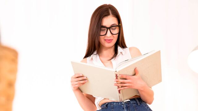 Guarda scena di energetica April Storm