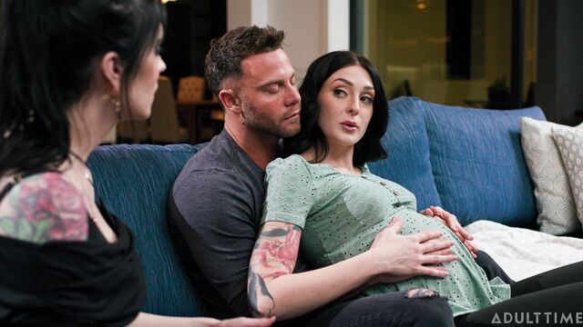 Watch consummate Anna De Ville and Charlotte Sins's scene