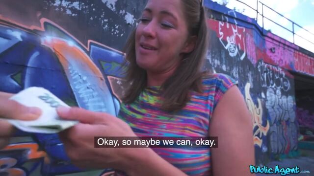 Public Agent präsentiert Erik Everhard und Elisa Tiger's Nahaufnahme XXX-Film