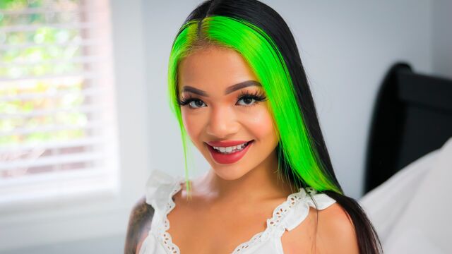 Sophisticated Paisley's brunette trailer