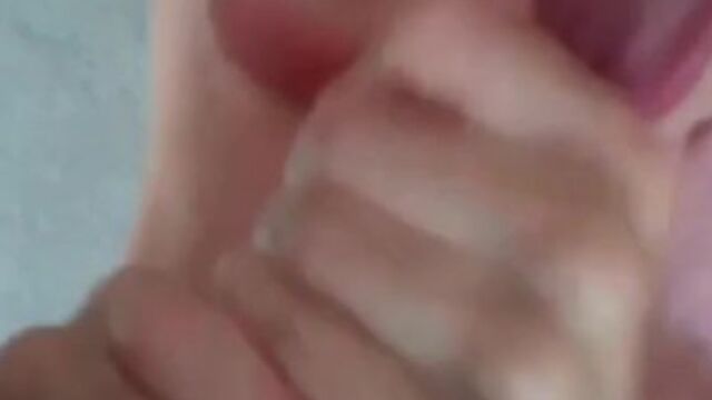 Clip de viejo protagonizado por la angelical potranca