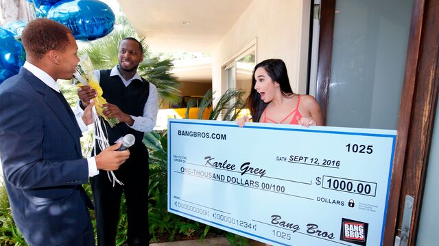 Na poltrona vídeo da perigosa Karlee