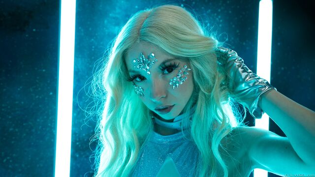 Evil Angel - Teenie Clip