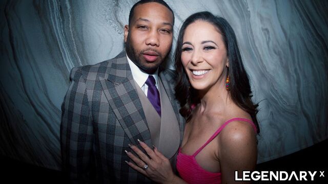 Cherie Deville en pornografía de piernas largas de legendaryx