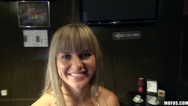 Bella's side fuck scene