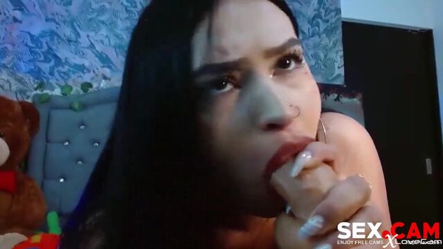 Sex.Cam presenta pornografía con las masturbación femenina de diosa