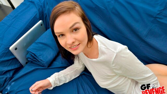 Handjob clip with steamy Avinna Easily from GF Revenge