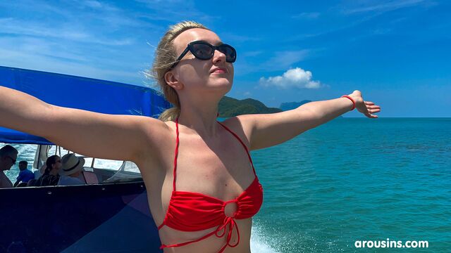 Rodaje con la ramera Ann Joy con bikini de Arousins