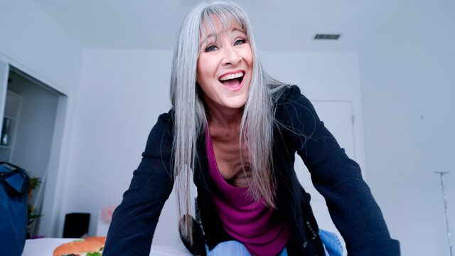 Leilani Lei in Beine auf Schultern Trailer von Perv Nana