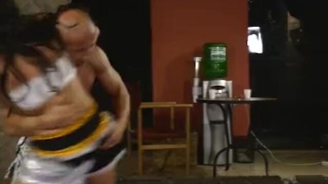 Potranca en toma de corridas de Erotic Female Domination