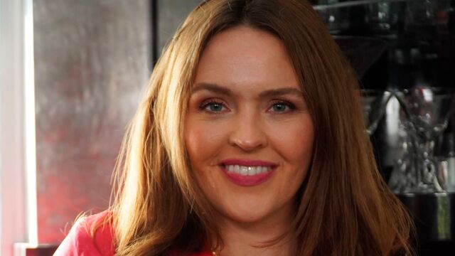 Krissy's stripping smut