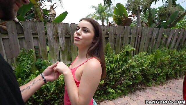 Kylie Quinn में ब्लोजॉब क्रिया BangBros 18 द्वारा