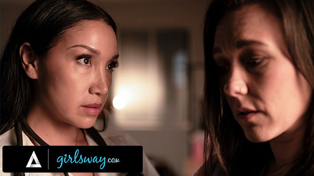 Estupenda Sinn Sage e Vicki Chase em hd trailer