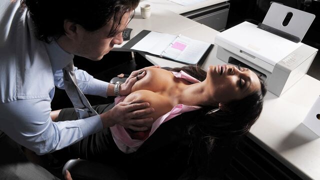 Erotic Priya Rai - cowgirl video - Brazzers Exxtra