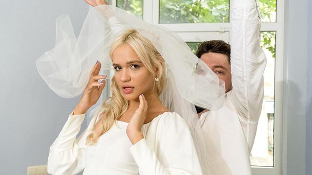 Riprese ragazzina con invitevole Novella e Alice