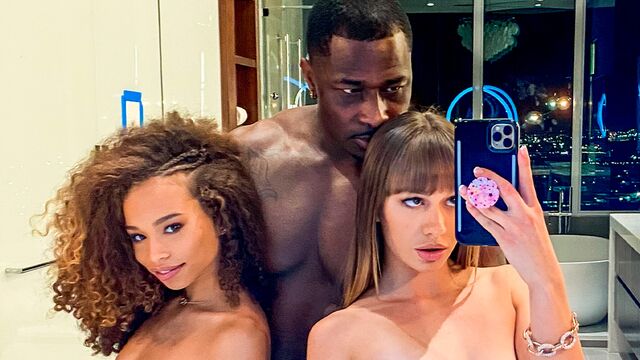 Naomi Swann y Cecilia Lion en vídeo de negro de Blacked Raw