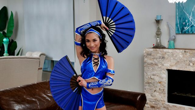 Mira porno con la espléndida Avery Black