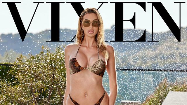 Sensual Azul Hermosa at side fuck video