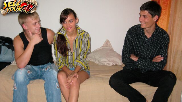 Aufreizende Inus - Oral Sexfilm - Sell your GF