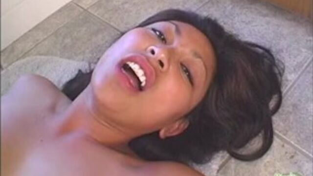 Magic Asian Pussy प्रस्तुत करता है चिकफ्रेंड का छूना वीडियो