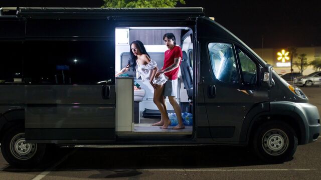 Bianca Bangs dans vidéo maigre de RealitySis