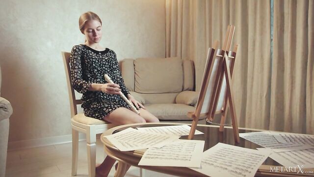 गुलाबी Shayla का लिंग देखें