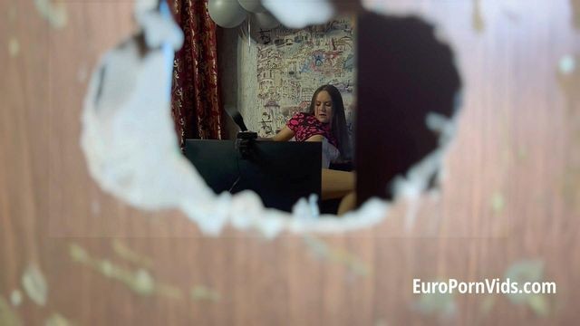 La souriante Homemade dans bande-annonce fait maison