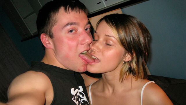 ótima Irina Bruni - vaqueira vídeo - Young Libertines