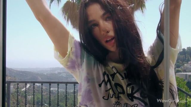 WOW Girls featuring Kama Oxi's amateur sex