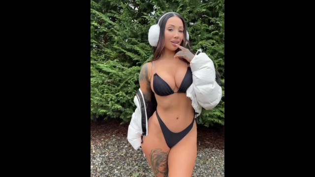 Bell'aspetto Willlow Harper partecipa in videata amatoriale