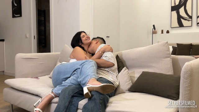 भड़कीला  SecretsFilmed में अभिनय किया ब्लोजॉब क्रिया