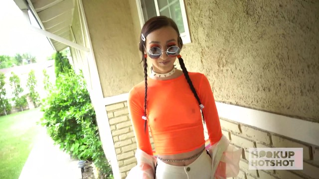 Bryan Gozzling e Carmen Rae em garganta profunda safado no Hookup Hotshot