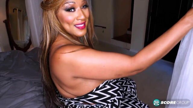 Riprese sega con tette con provocante Africa Sexxx di BBW