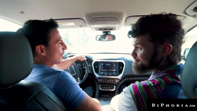 Orgy porn with conquering Michael DelRay and Cesar Xes from Biphoria