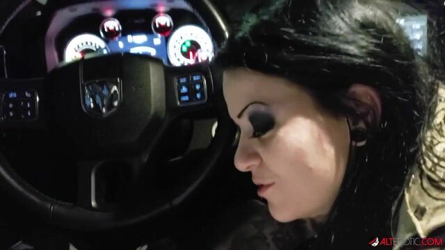 Do lado de fora safado da pura Mallory