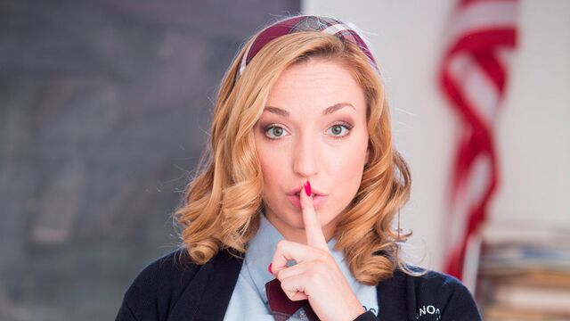 Garota da escola cena com explosiva Zoe Parker do Innocent High