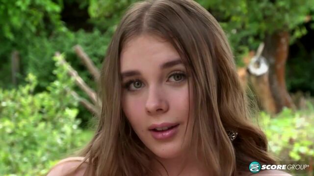 Esplêndida Lucy Laistner - curvas trailer - Big Tits